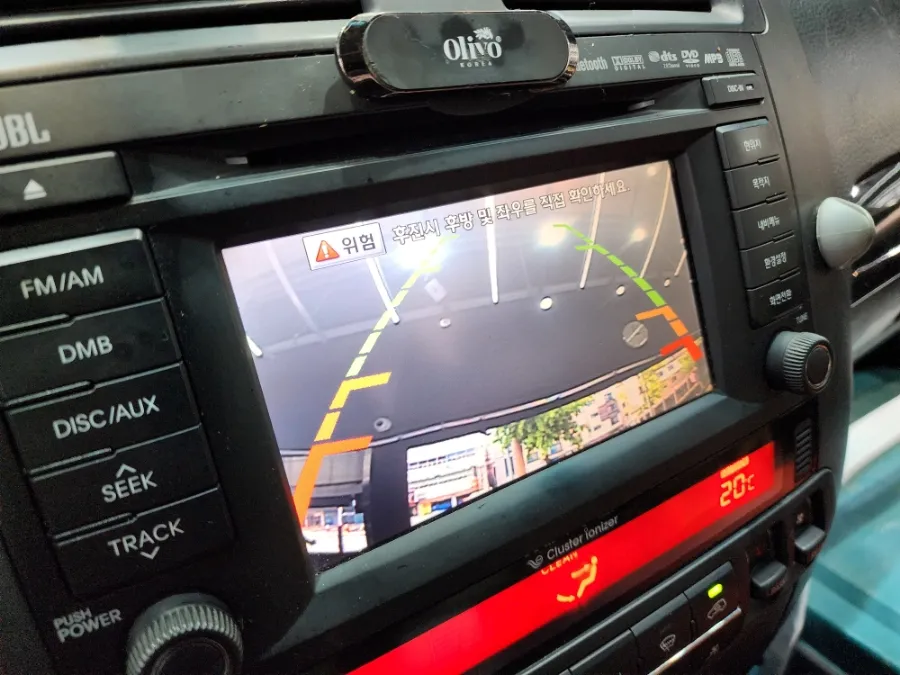 Kia MohaveのAndroid Auto・CarPlay取付事例 施工写真 2-2