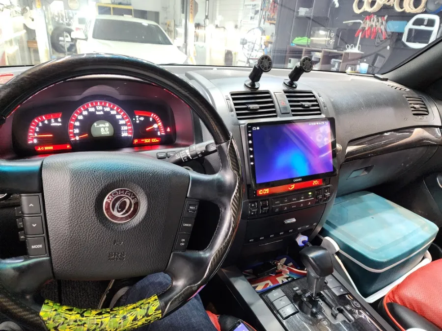 Kia MohaveのAndroid Auto・CarPlay取付事例 施工写真 3-2