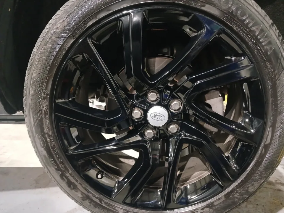 BMWのホイールリペア・塗装事例 施工写真 3-2