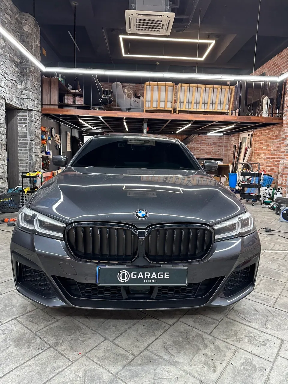 BMW 5 SeriesのPPF施工事例|クロームパーツの保護 施工写真 1-2