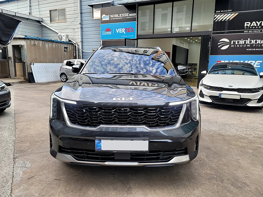 Kia Sorento MQ4のカーフィルム施工事例｜費用目安・仕上がり 施工写真 2-1