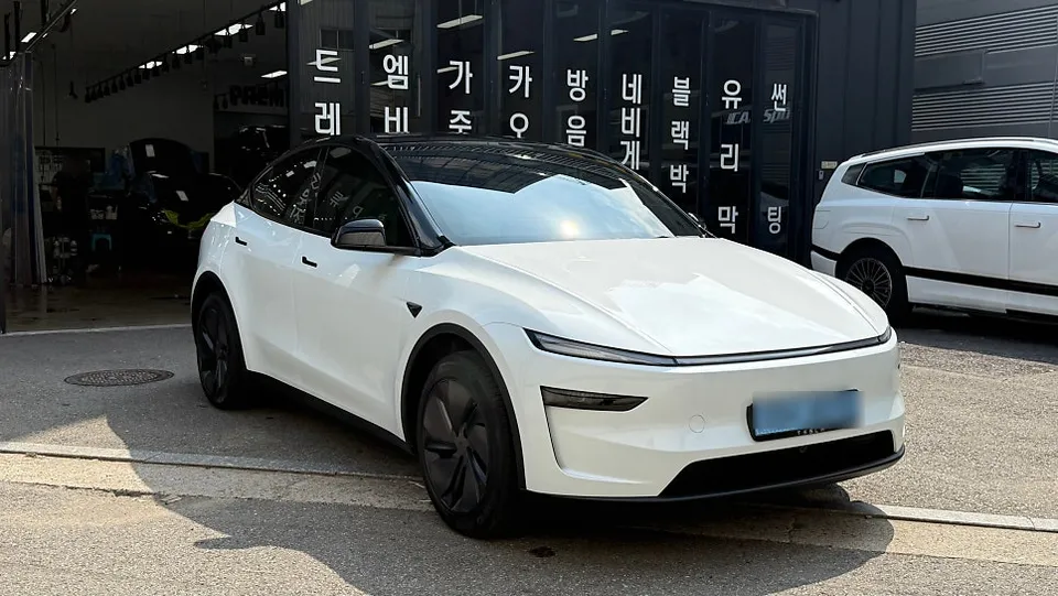 Tesla Model Y PPF施工事例｜費用目安と仕上がり 施工写真 2-3