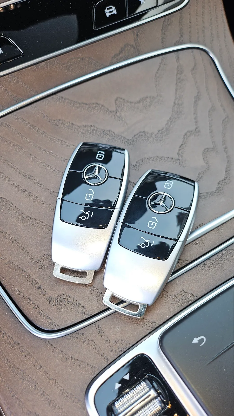 Mercedes-Benz S-Class oem options installation result
