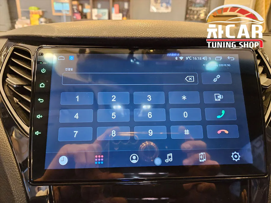 Hyundai Grandeur HGのAndroid Auto・CarPlay取付事例 施工写真 6
