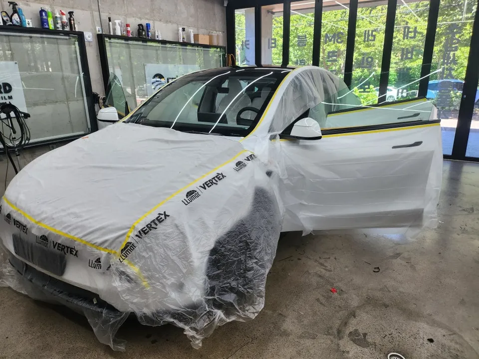 Tesla Model Y PPF施工事例:費用目安と仕上がり 施工写真 3-3
