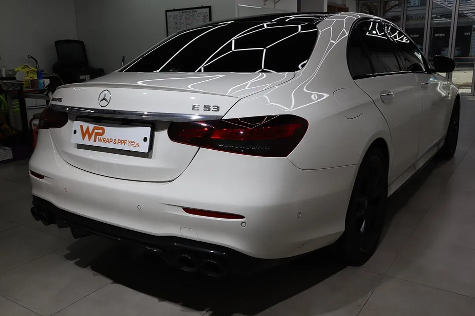 Mercedes-Benz E-Class W213 vinyl wrap - Mercedes-Benz E-Class Vinyl Wrap Review: Pearl Black Transformati photo 5
