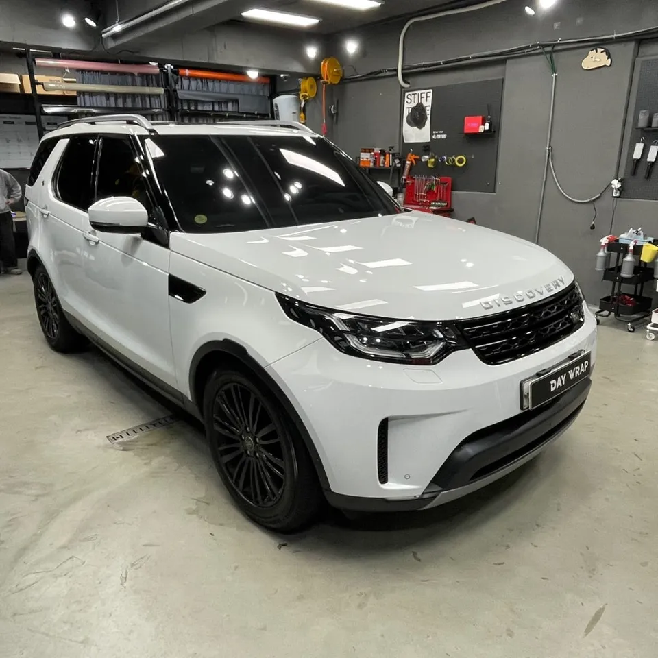ランドローバー ディスカバリーのカーラッピング事例|費用目安・仕上がり 施工写真 3-3
