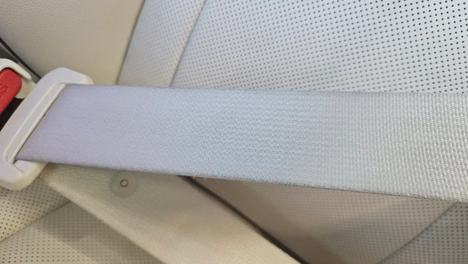 Genesis G90 interior customization - Genesis G90 Interior Customization Review: Black Seatbelt Upgrade photo 5