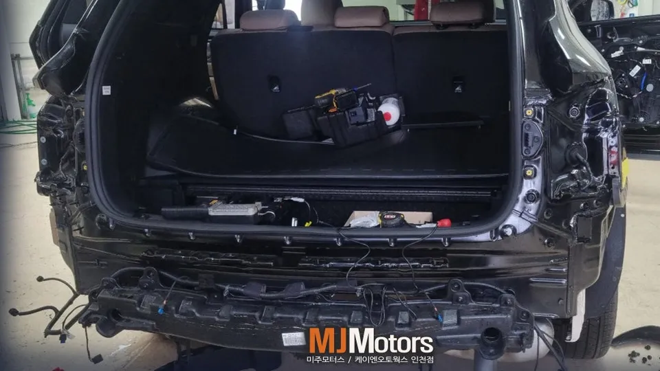 Kia Sorento MQ4 oem options - Kia Sorento MQ4 BSD Radar Installation Review photo 4