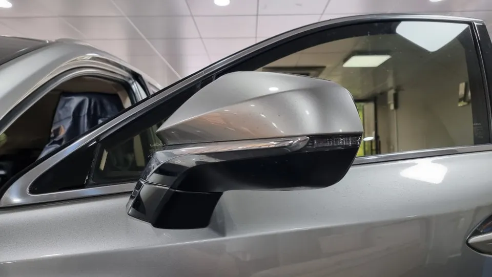Lexus NX 300hのAndroid Auto・CarPlay取付事例 施工写真 1-2
