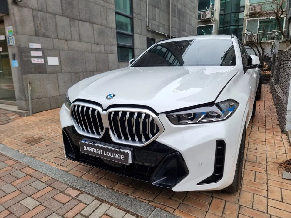 BMW X6のPPF施工事例|費用目安と仕上がり 施工写真 2-1
