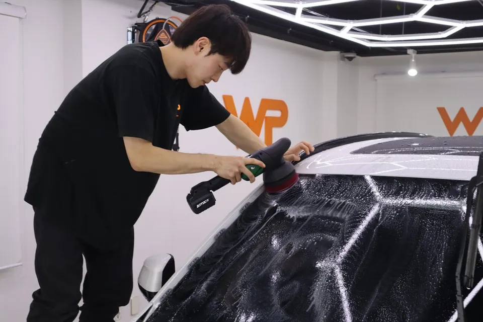 BMW X5 PPF & Windshield Protection Review - Stone Chip Defense