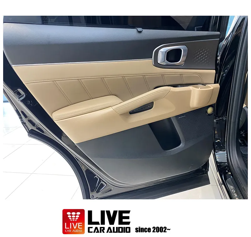 Kia Sorentoのカーオーディオ施工事例 施工写真 1-3