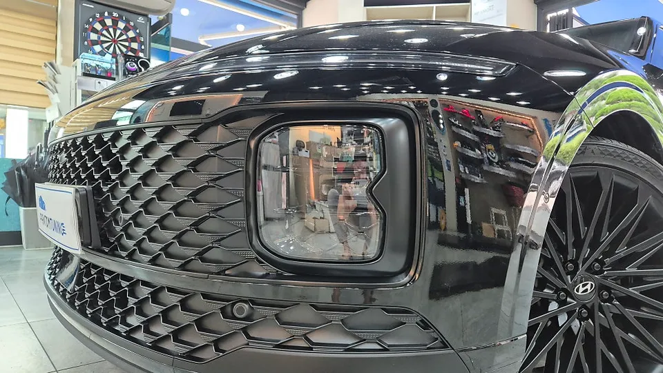 Hyundai Grandeur GN7のカーラッピング事例｜費用目安・仕上がり 施工写真 1-3