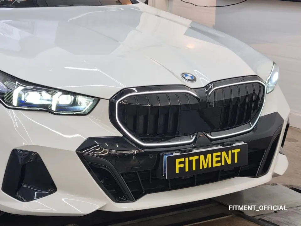 BMW 5 Series G60 vinyl wrap installation result