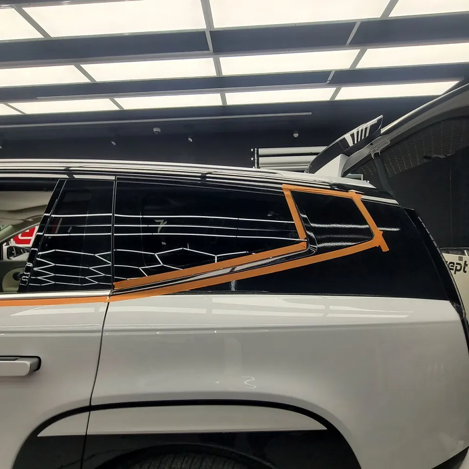 Hyundai IONIQ 9 Vinyl Wrap Review: Two-Tone & Chrome Delete photo 9