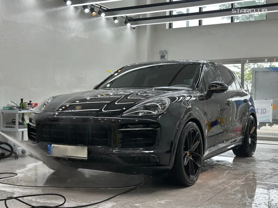 Porsche Cayenne body kit - Porsche Cayenne Body Kit Installation Review photo 4