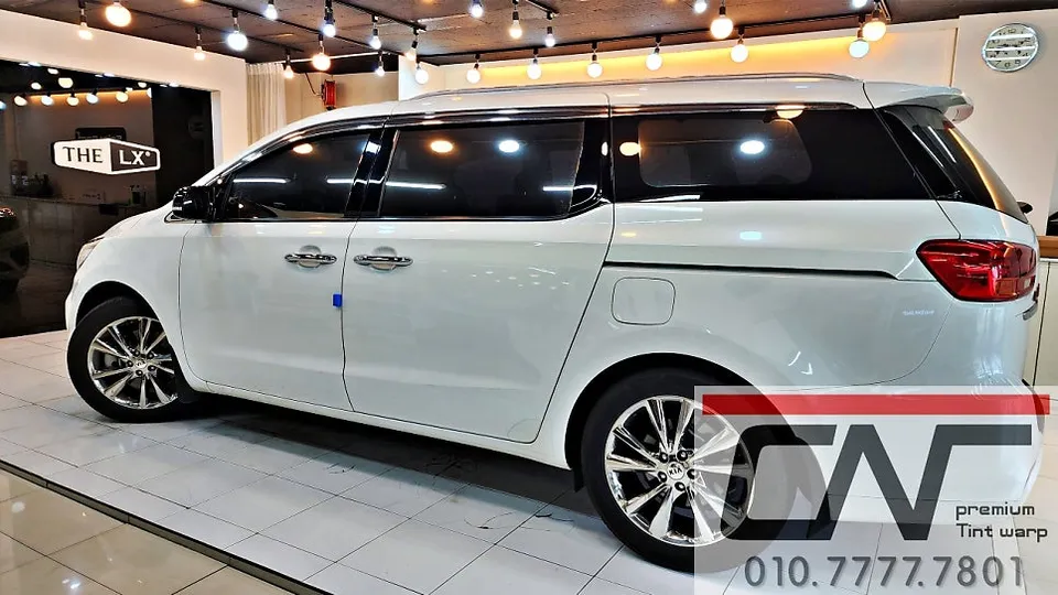 Kia Carnival 4th Gen body kit - Kia Carnival Body Kit Review: Enhanced Style & Functionality photo 3