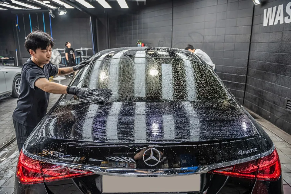 Mercedes-Benz S-Class W222のガラスコーティング事例 施工写真 4-2