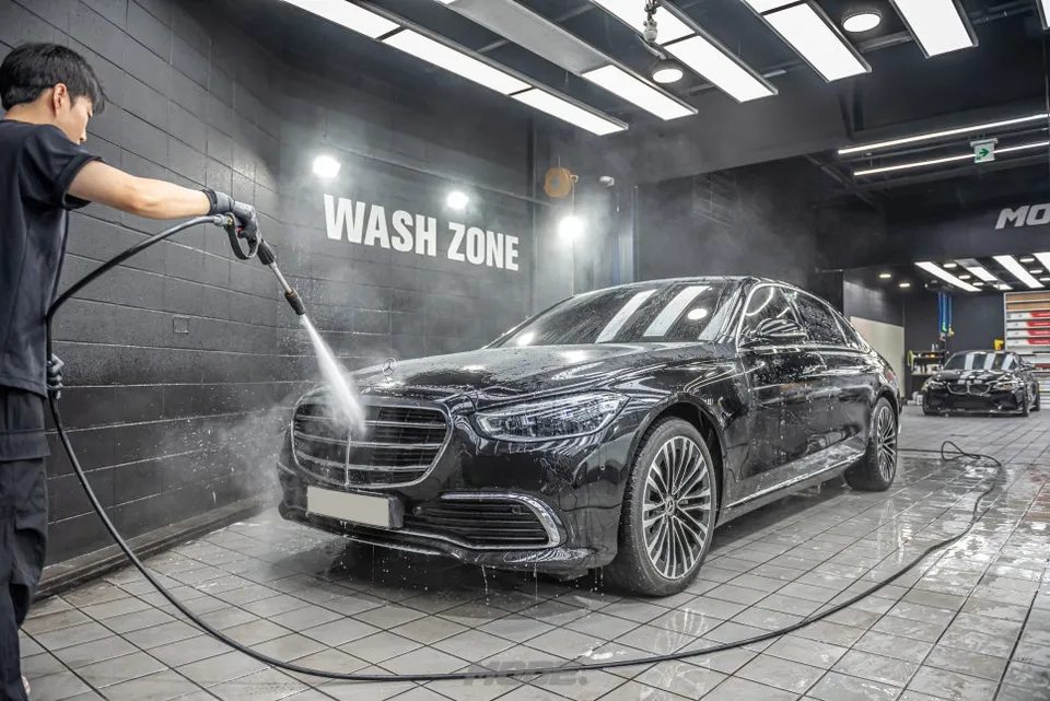 Mercedes-Benz S-Class W222のガラスコーティング事例 施工写真 1-3