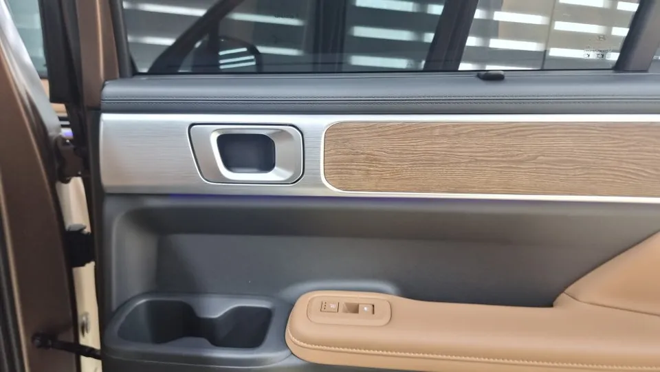 Hyundai Santa Fe MX5 ambient lighting - Hyundai Santa Fe MX5 Ambient Lighting Upgrade Review photo 3