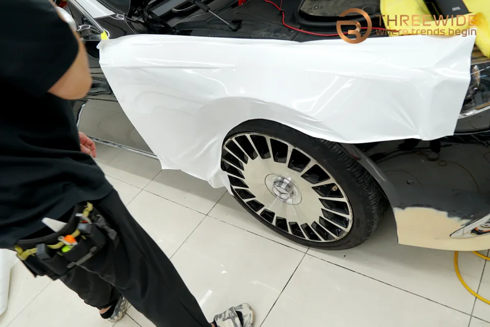 Mercedes-Benz Maybachのカーラッピング事例|費用目安・仕上がり 施工写真 3-1