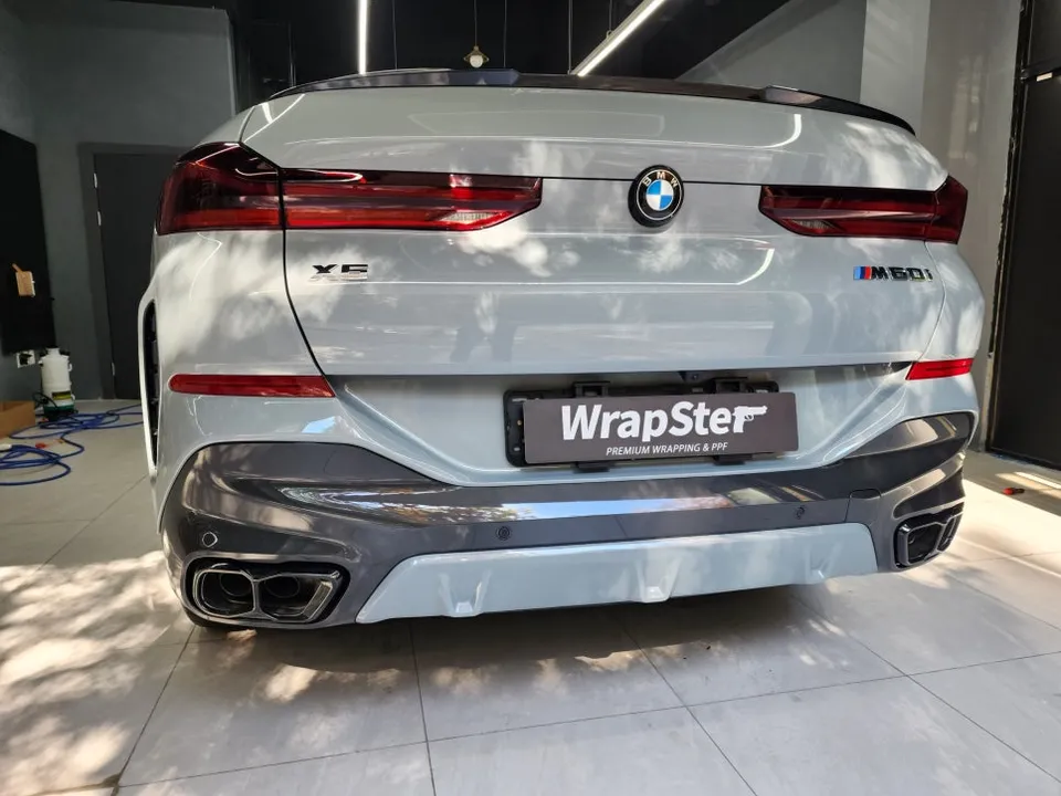 BMW X6のPPF施工事例|費用目安・仕上がり 施工写真 2-3