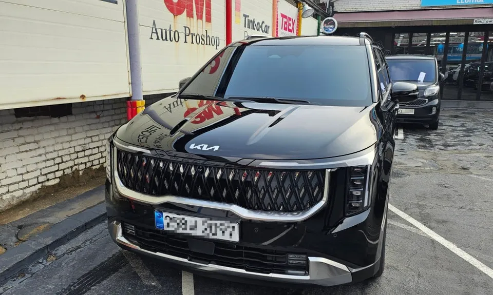 Kia Carnivalのカーフィルム施工事例｜費用目安・仕上がり 施工写真 2-2