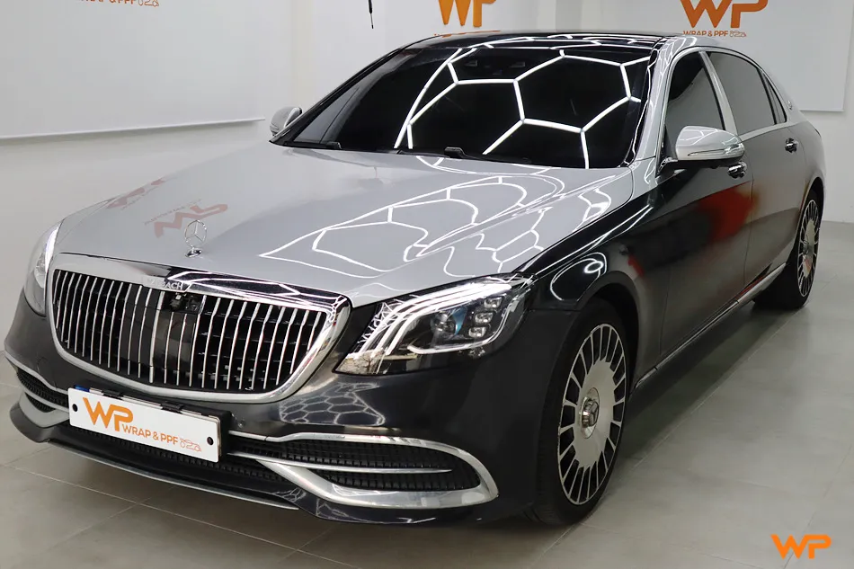 Mercedes-Benz S-Class W222 vinyl wrap - Mercedes-Benz S-Class W222 Vinyl Wrap Review: High-Gloss Black photo 3