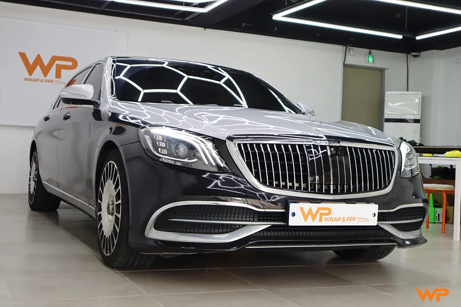 Mercedes-Benz S-Class W222 vinyl wrap - Mercedes-Benz S-Class W222 Vinyl Wrap Review: High-Gloss Black photo 5