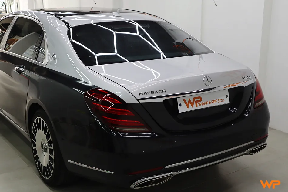 Mercedes-Benz S-Class W222 vinyl wrap - Mercedes-Benz S-Class W222 Vinyl Wrap Review: High-Gloss Black photo 6