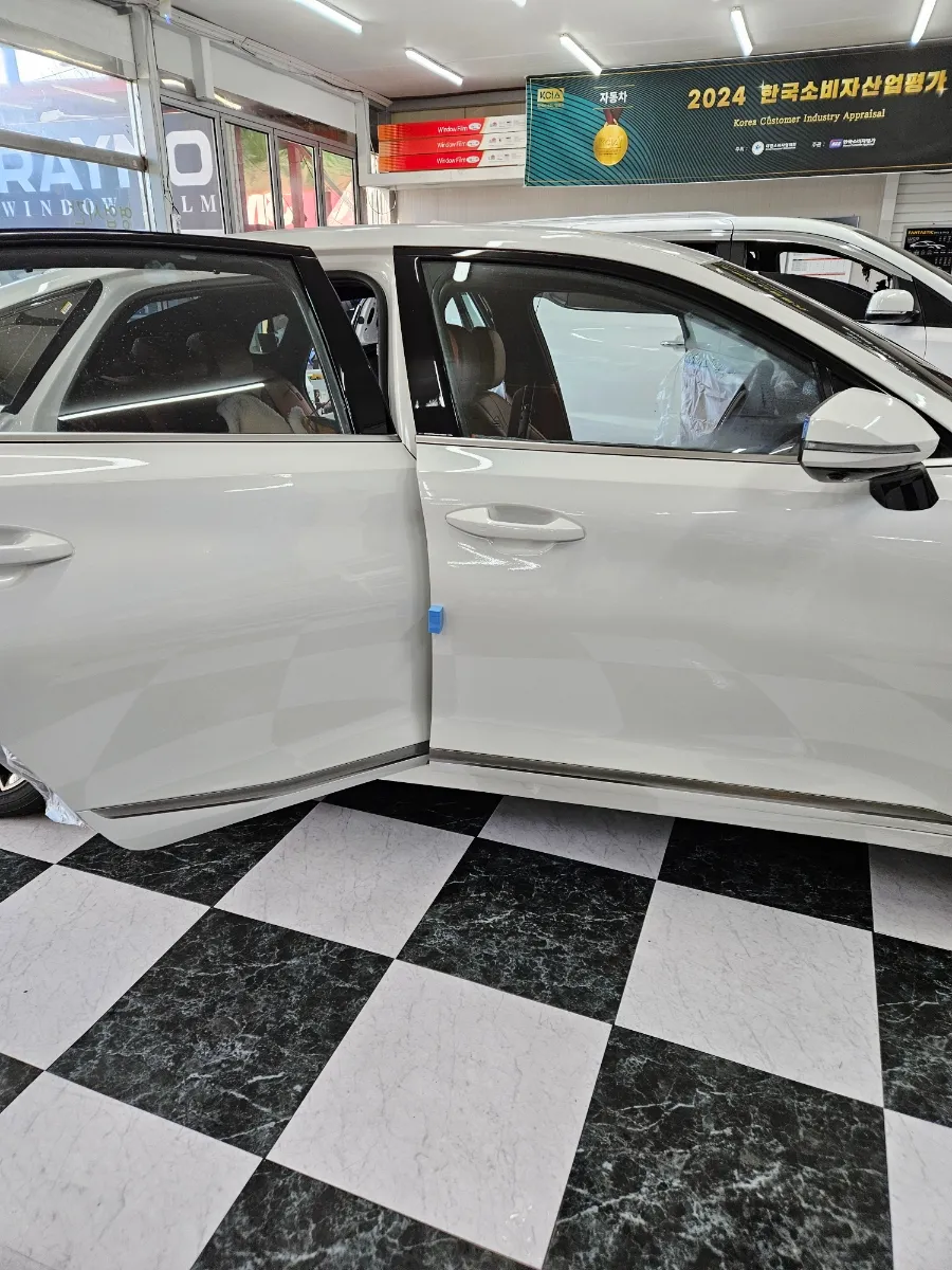 Kia K8のカーフィルム施工事例|費用目安と仕上がり 施工写真 2-2
