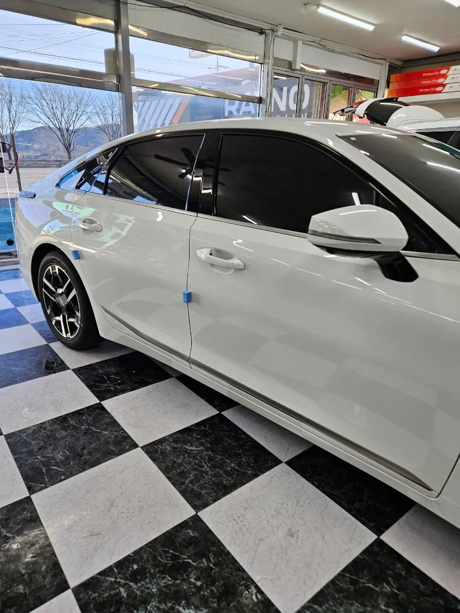 Kia K8のカーフィルム施工事例|費用目安と仕上がり 施工写真 3-2