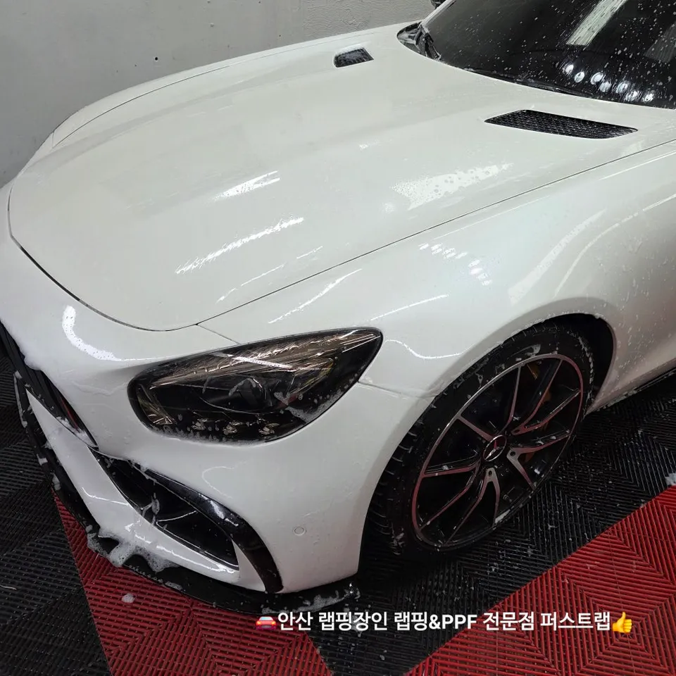 Mercedes-Benz AMG GTのカーラッピング事例|費用目安・仕上がり 施工写真 1-2