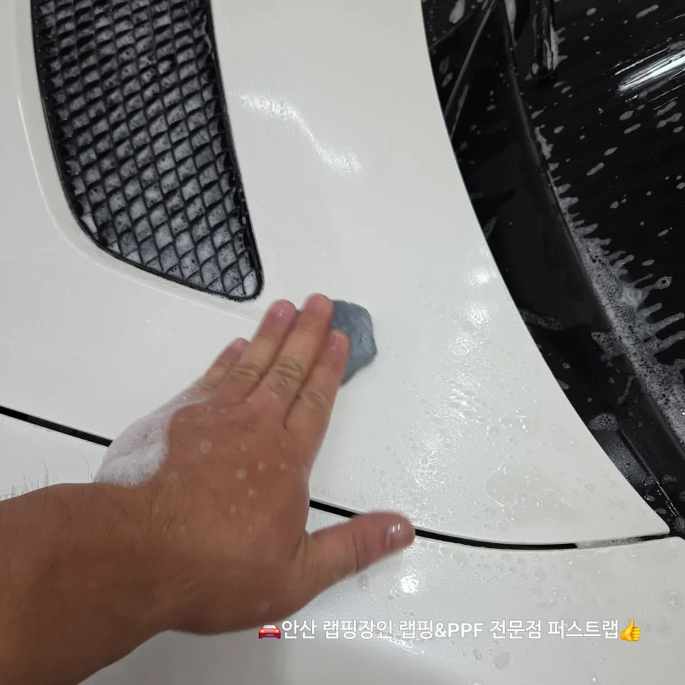 Mercedes-Benz AMG GTのカーラッピング事例|費用目安・仕上がり 施工写真 3-2