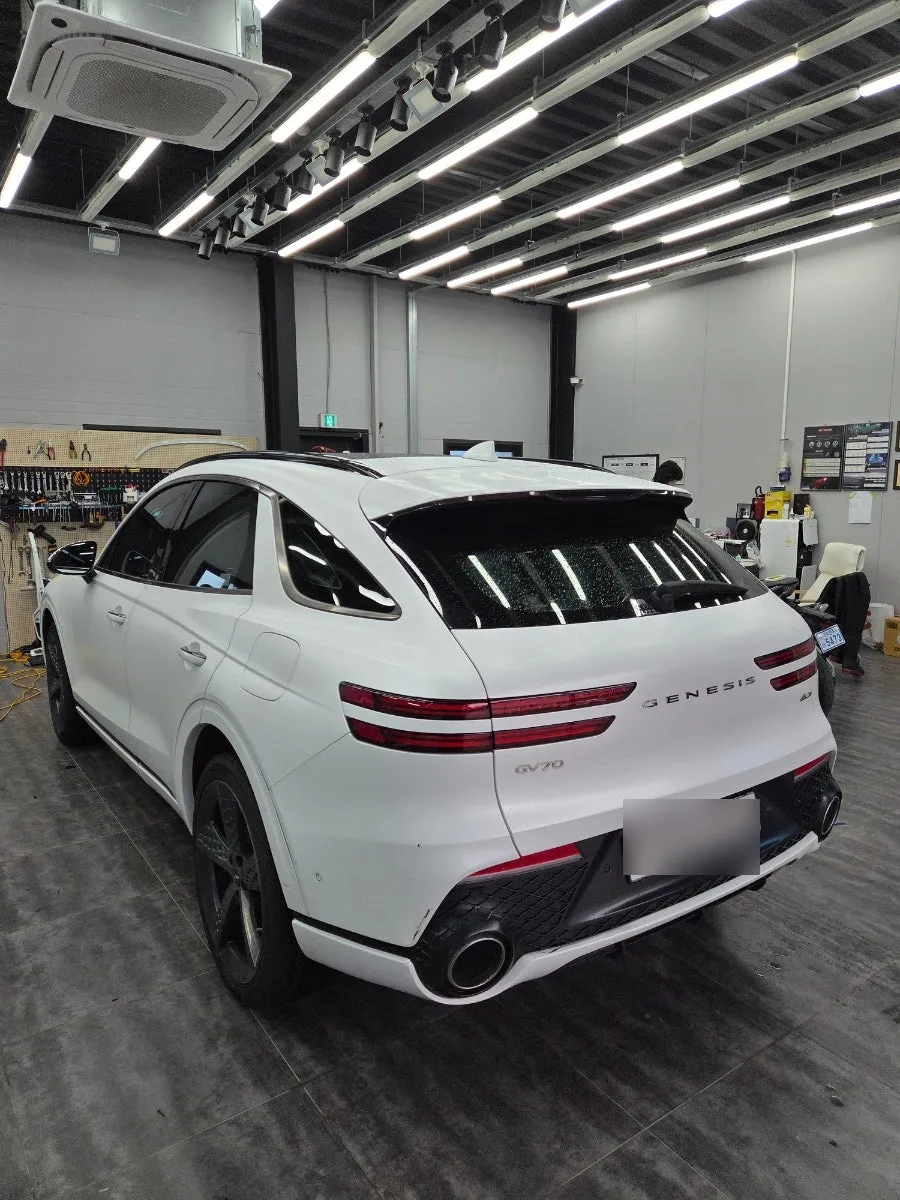 Genesis GV70 vinyl wrap - Genesis GV70 Vinyl Wrap Review: Storm Gray Color Change photo 4