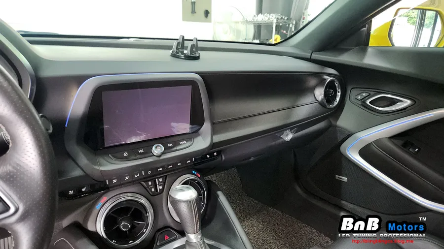 Chevrolet Camaro ambient lighting - Chevrolet Camaro Ambient Lighting Review — Cost & Results photo 4