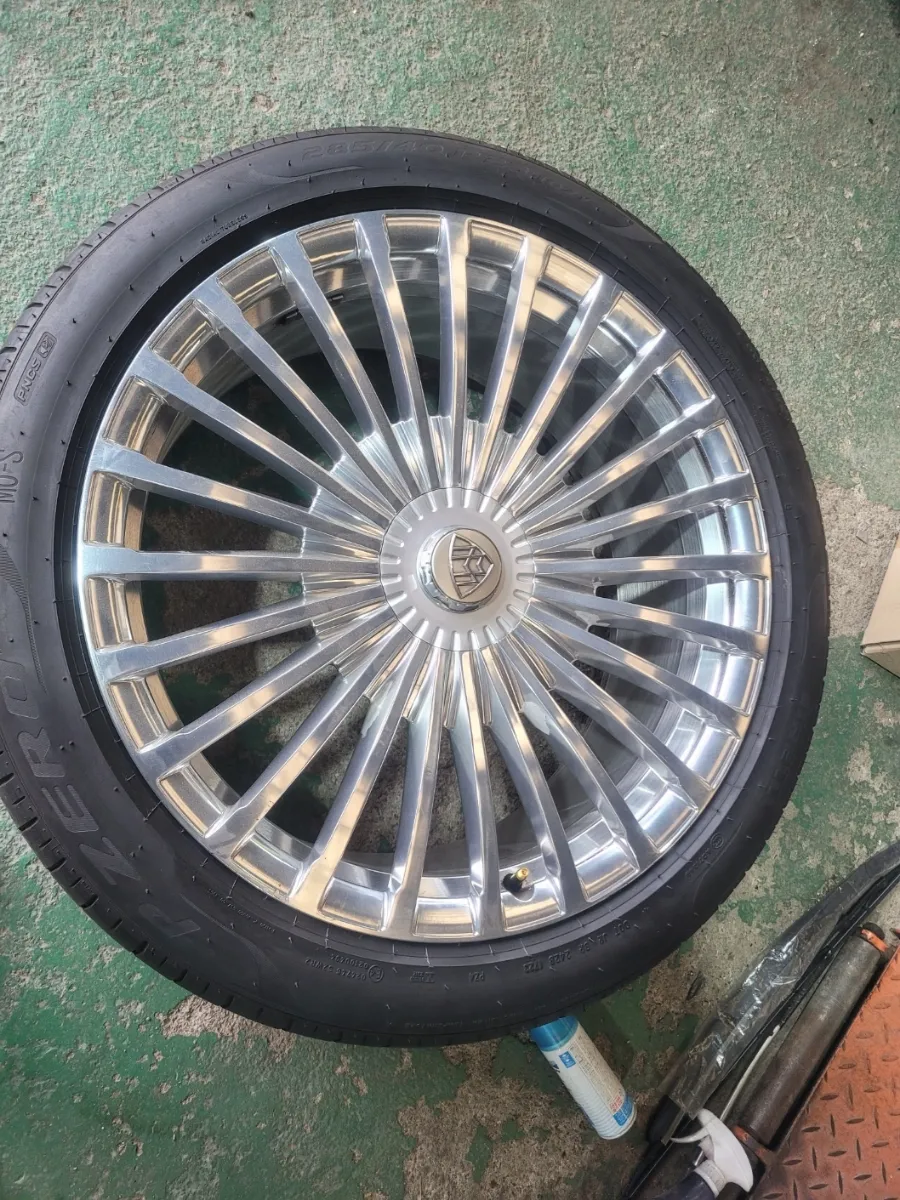 Mercedes-Benz GLS Maybach wheel repair - Mercedes-Benz GLS Maybach Wheel Repair & Painting Review photo 3