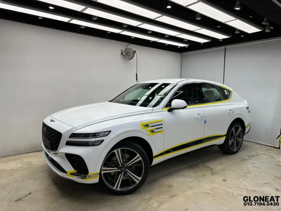 Genesis GV80 Coupeのカーラッピング事例|費用目安・仕上がり 施工写真 1-3