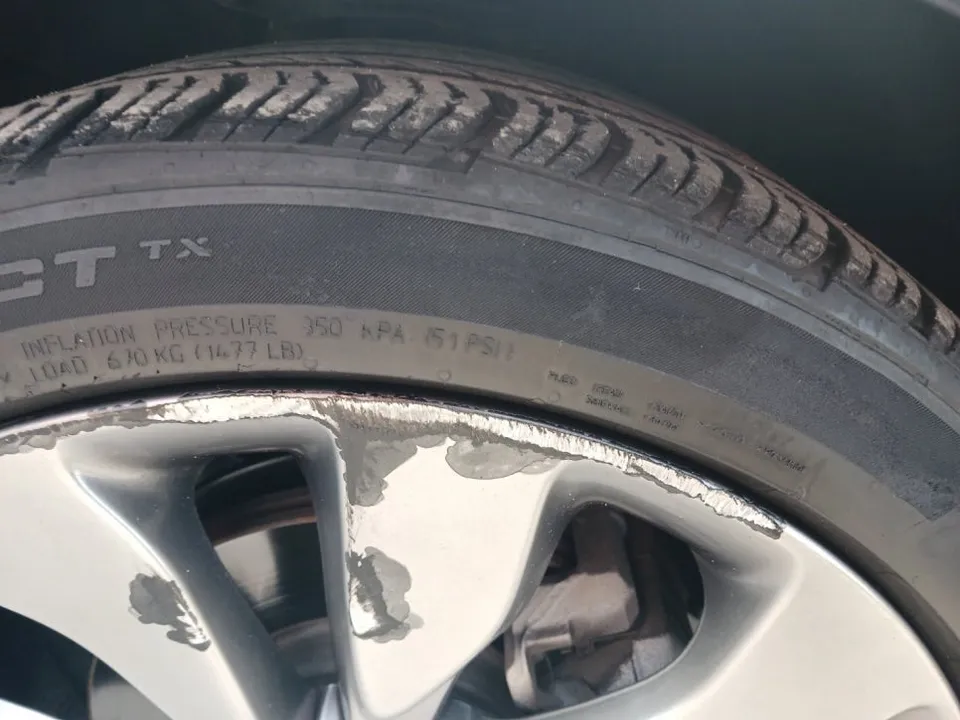 BMWのホイールリペア・塗装事例 施工写真 2-1