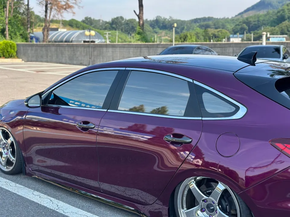 Kia K3 GTのカーラッピング事例|費用目安・仕上がり 施工写真 1-2