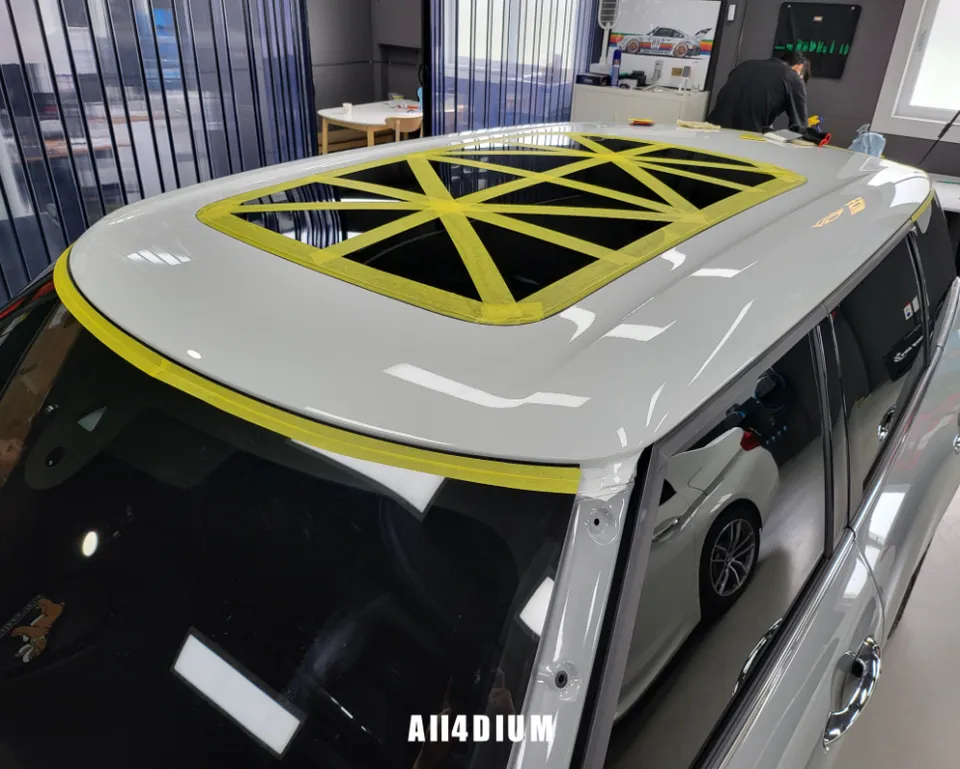 MINI MINI Cooperのカーラッピング事例｜費用目安・仕上がり 施工写真 1-2