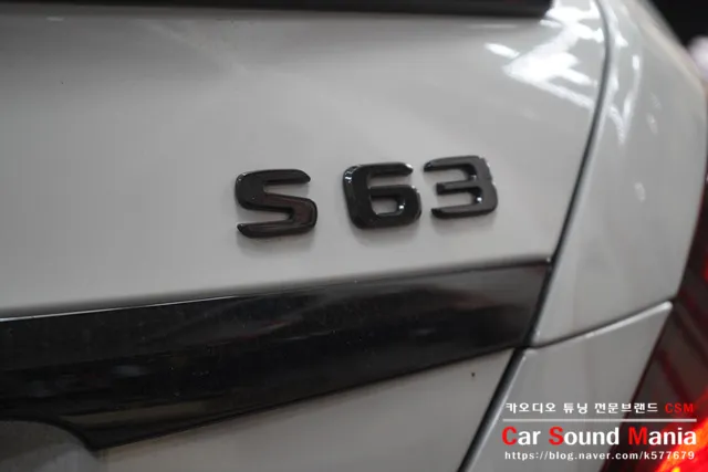 Mercedes-Benz S-Class W222 ドラレコ取付事例|韓国実施工 施工写真 1-1