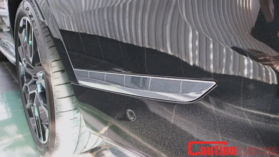 BMW X7 vinyl wrap - BMW X7 Vinyl Wrap Review: Black Chrome Delete Cost & Results photo 4