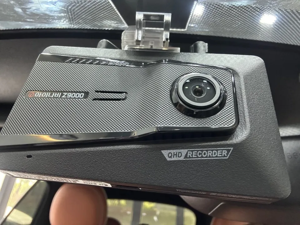 MINI Coupeのドラレコ取付事例｜費用目安・仕上がり 施工写真 3-2