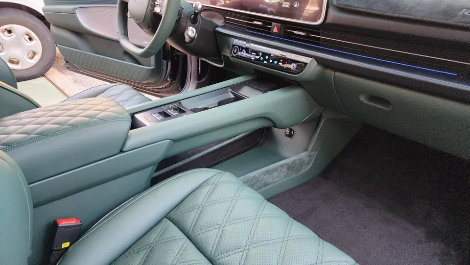 Hyundai IONIQ 6 interior customization - Hyundai IONIQ 6 Interior Customization Review photo 3