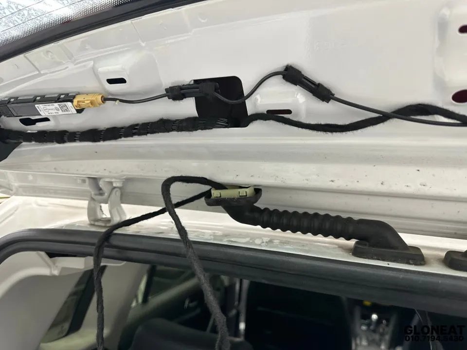 Volkswagen Tiguan dash cam - Volkswagen Tiguan Dash Cam Installation Review photo 4