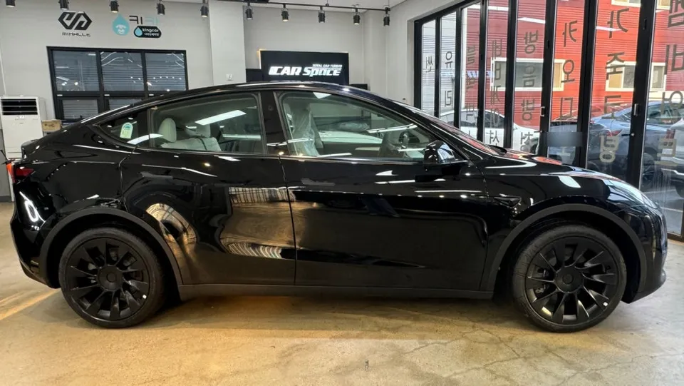 Tesla Model Y new car package - Tesla Model Y New Car Package Review: Cost & Results photo 4