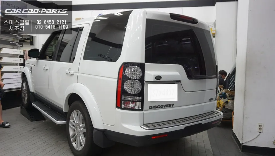 Land Rover Discovery 4 body kit - Land Rover Discovery 4 Side Steps Installation Review photo 5