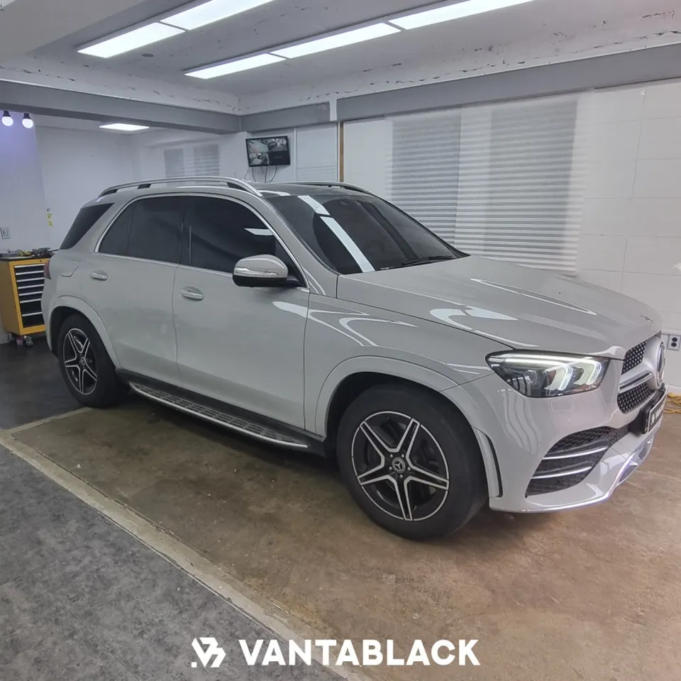 Mercedes-Benz GLE 450のカーラッピング事例|費用目安・仕上がり 施工写真 2-1